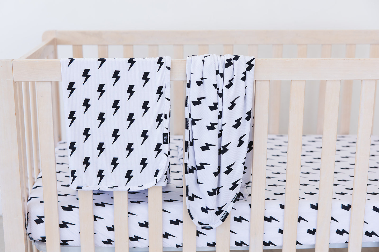Bowie (ribbed) - Lightweight Blanket