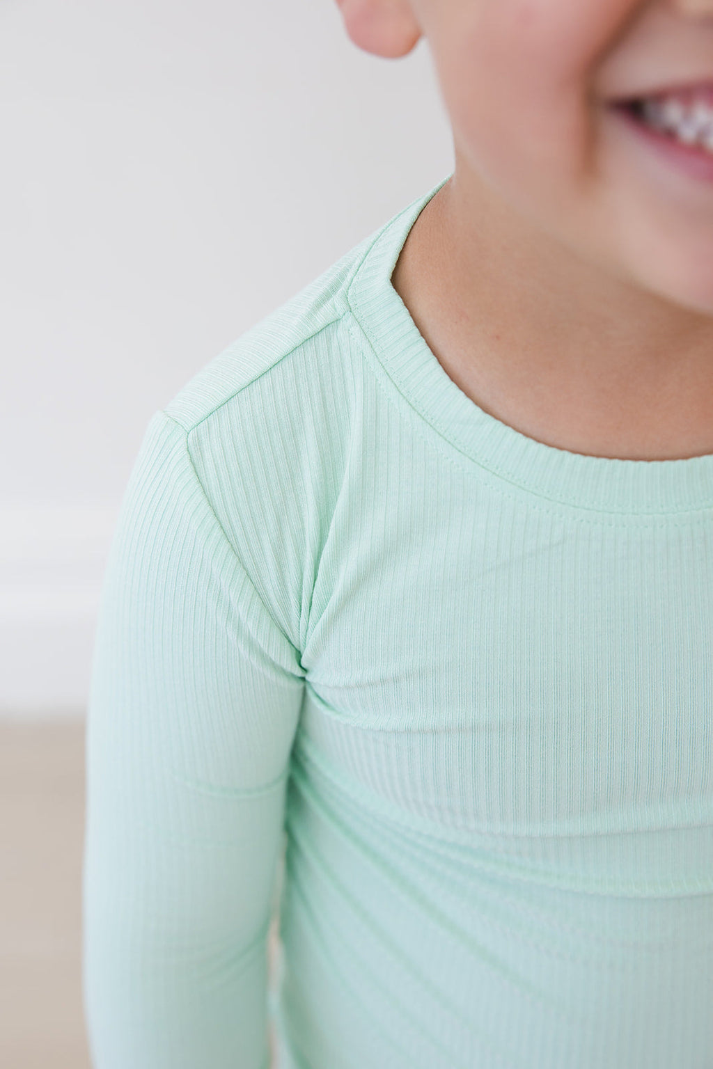 (SOLID, ribbed) Lion Around - Set