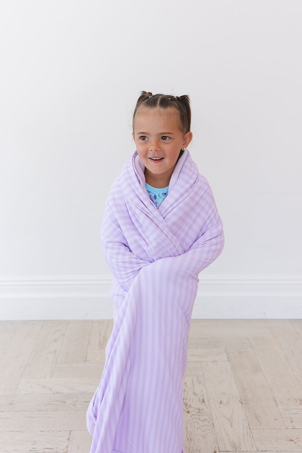 Amelia (ribbed) - Plush Blanket
