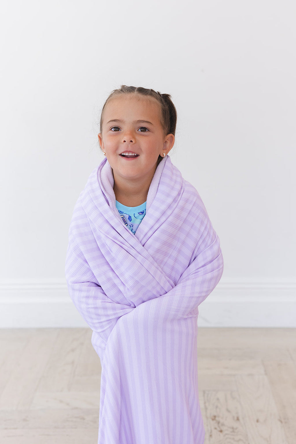 Amelia (ribbed) - Plush Blanket