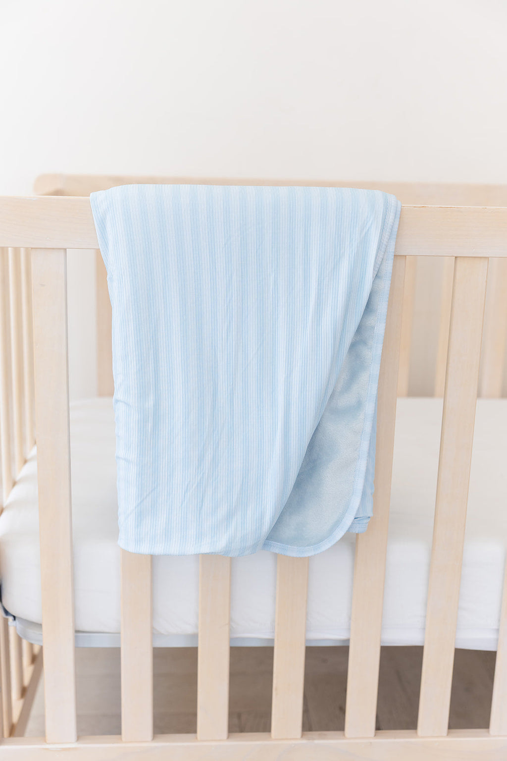 Oliver (ribbed) - Plush Blanket