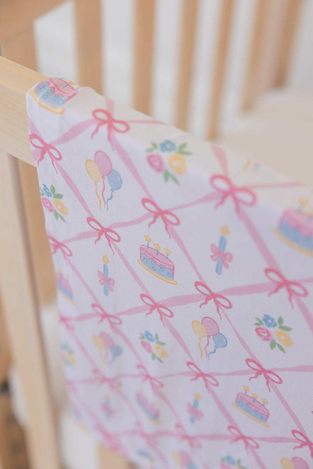 (PINK) Birthday - Lightweight Blanket