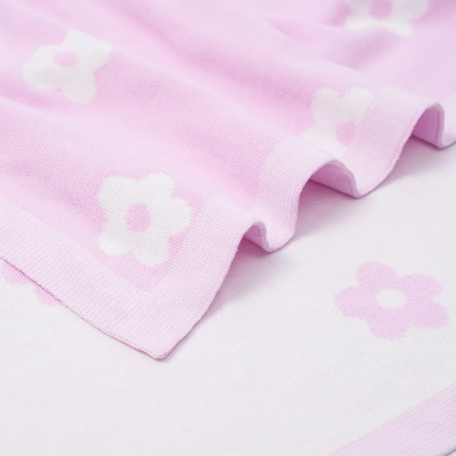 Daisy Jacquard Knit Baby Blanket