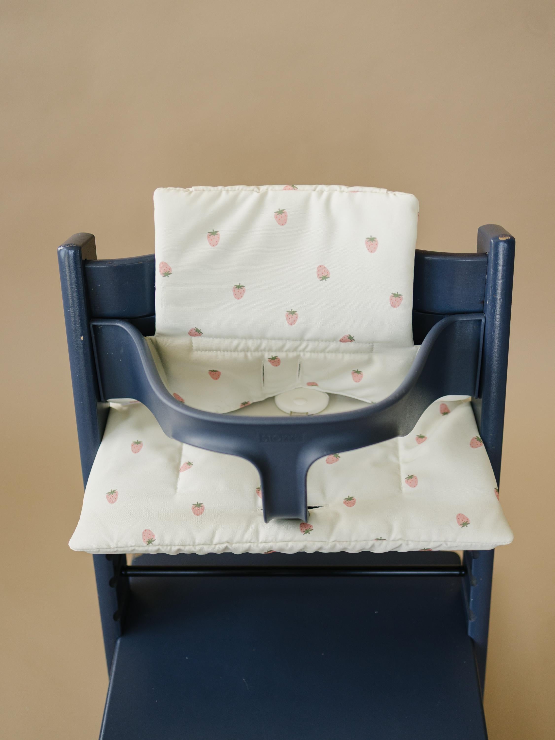 Strawberry Cushion for the Stokke Tripp Trapp Highchair - Wipeable Cover - Baby Highchair Accessories - Berry Print
