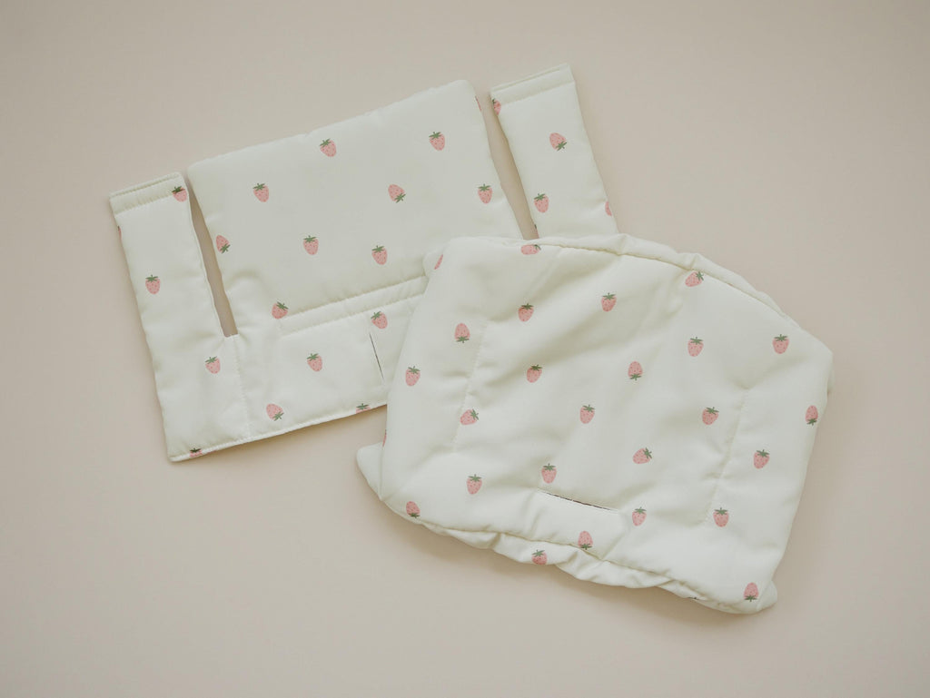 Strawberry Cushion for the Stokke Tripp Trapp Highchair - Wipeable Cover - Baby Highchair Accessories - Berry Print
