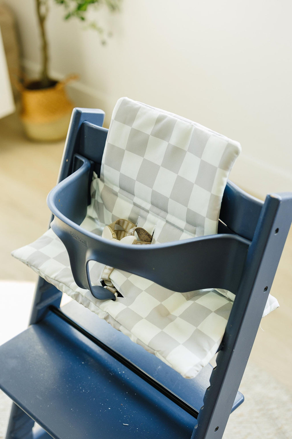 Wipeable Highchair Cushion for Stokke Tripp Trapp: Neutral Checkered Cover